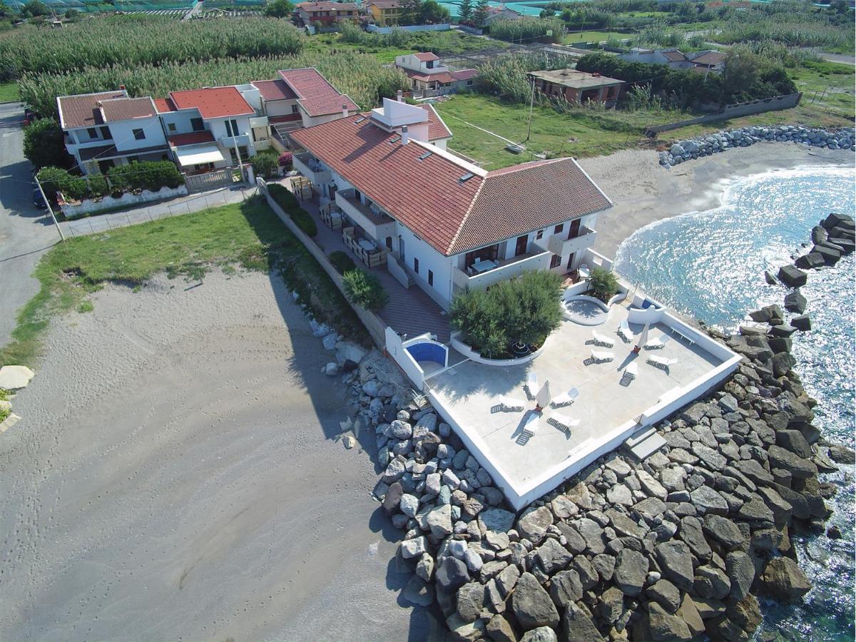 Cannotta Beach - Salina Terme Vigliatore Eksteriør billede
